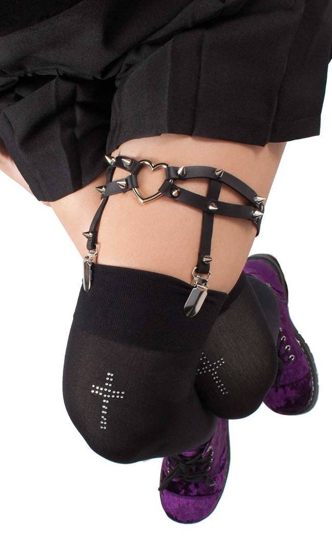 Leather heart garter hotsell