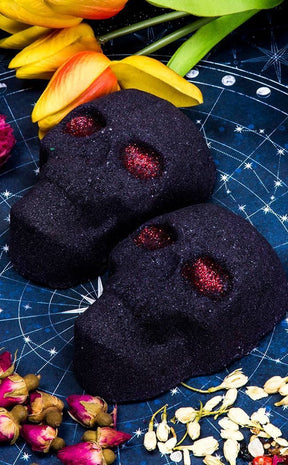 Master of Puppets Bleeding Skull Bath Bomb-Aether-Tragic Beautiful