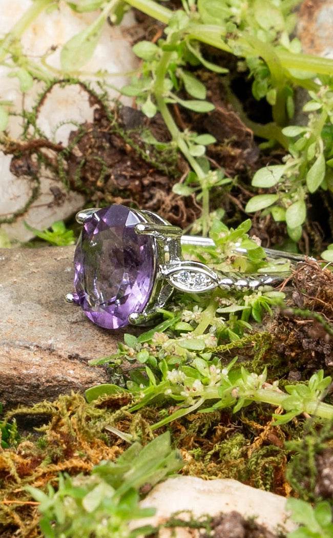 Nympheas Faceted Cut Amethyst Ring