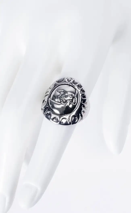 Sun and Moon Ring-Cold Black Heart-Tragic Beautiful