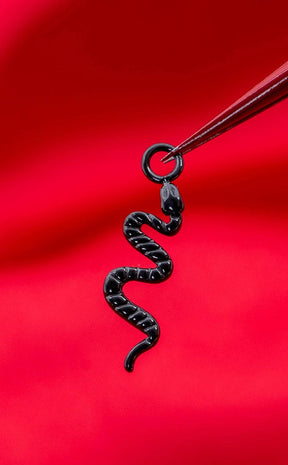 Titanium Dangle Charm | Snake [Black]